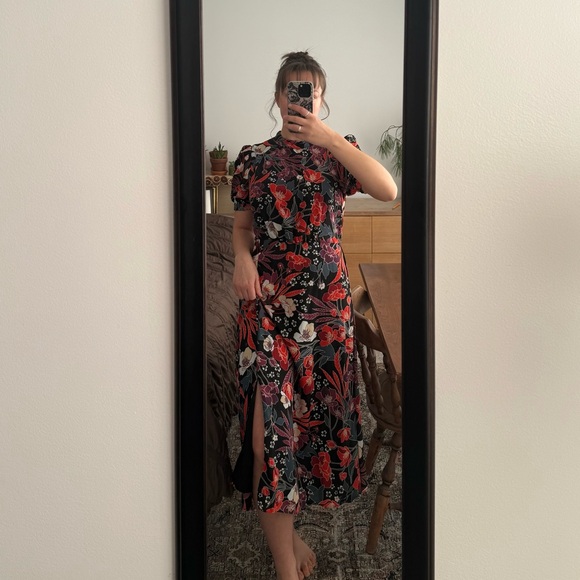Julia Jordan Black and Red Floral Midi Dress - Picture 2 of 6